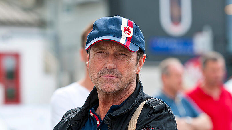 Schauspieler Helmut Zierl spricht offen über seine Drogenerfahrungen.
