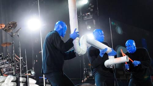 Guck mal, wer da trommelt: In knapp zwei Wochen kommen die blauen Männer zum ersten Mal nach Nürnberg. Guck mal, wer da trommelt: In knapp zwei Wochen kommen die blauen Männer zum ersten Mal nach Nürnberg.