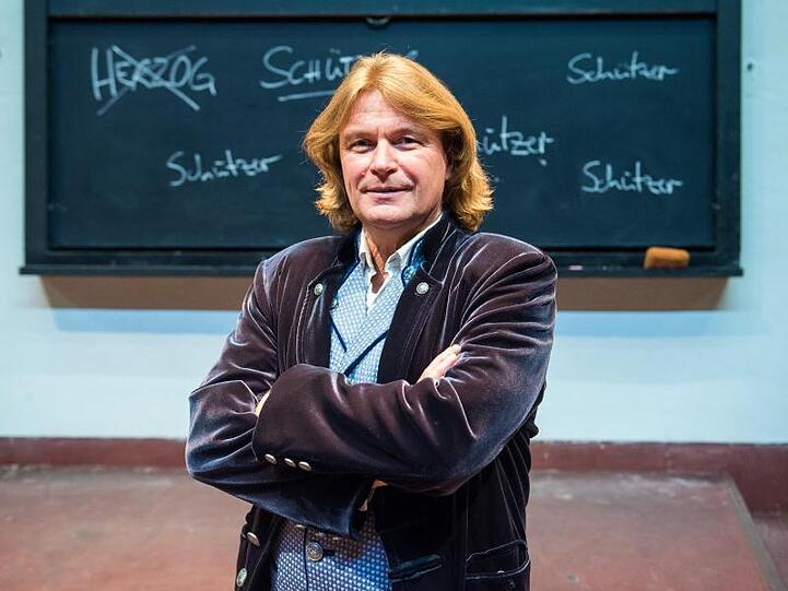 Klaus Florian Vogt, Startenor, steht in der Staatsoper. Foto: Daniel Bockwoldt/dpa/Archivbild