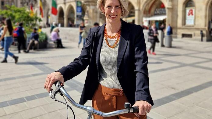 Fährt selbst Rad: Bürgermeisterin Katrin Habenschaden (Grüne).