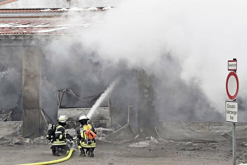 Die Bilder vom Feuerwehreinsatz nach der Explosion in Bad Wiessee.