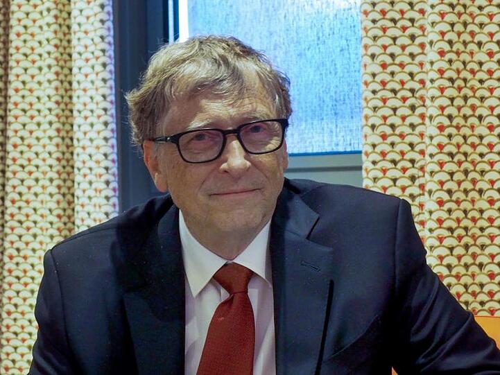 Der US-Milliardär Bill Gates zieht sich weiter aus dem Wirtschaftsleben zurück.