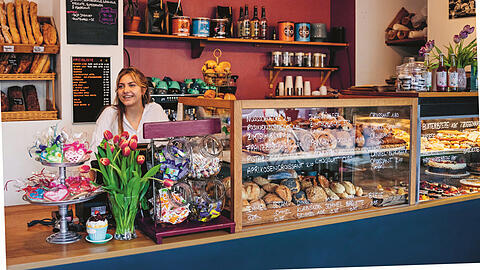 Nahe der Brudermühlstraße, daher auch der Name: The Brother Mill Café & Bakery. Sendlinger lieben den wohligen Ort.