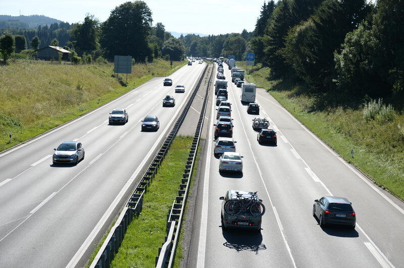 Die Bilder von der Blechlawine auf der A8