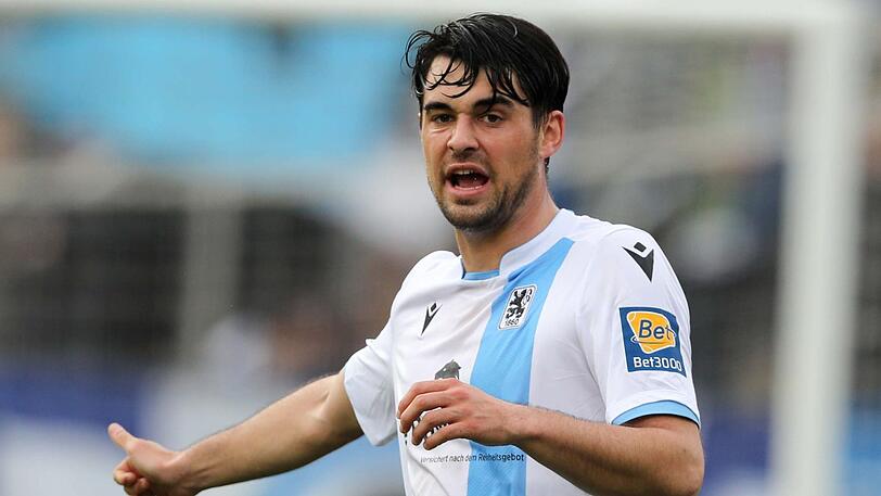 Abwehrspieler des TSV 1860: Aaron Berzel.