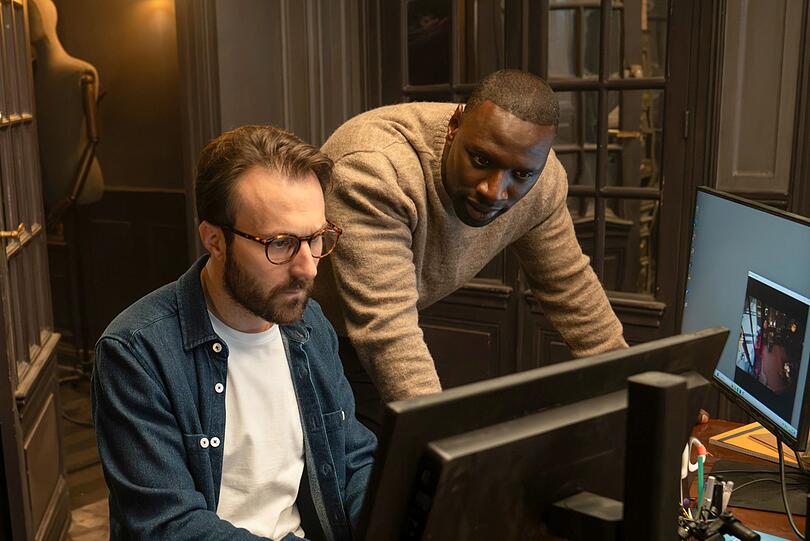 Mit seinem besten Freund Benjamin (Antoine Gouy, links) heckt Assane Diop (Omar Sy) auch in der vierten Staffel von "Lupin" wieder verwegenen Coups aus.
