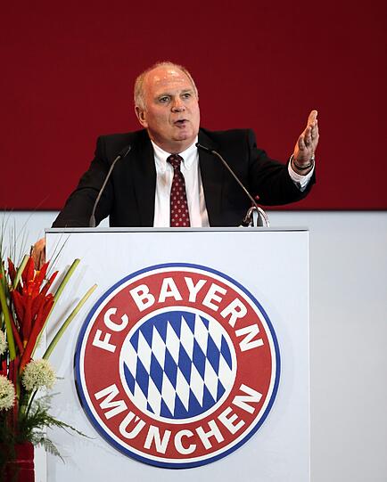 Uli Hoeneß am Freitagabend im Audi Dome.