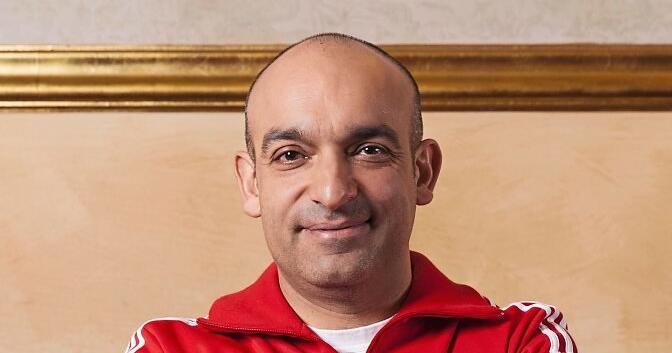 Operation-am-offenen-Gehirn-Django-As-l-und-sein-Jahresr-ckblick