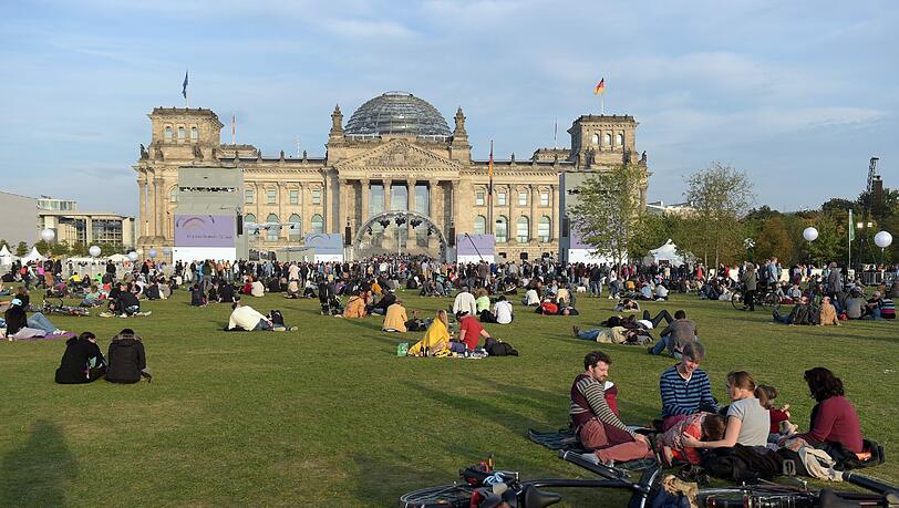 Wie wird im Reichstag gearbeitet? Eine Ausstellung zeigt das. Wie wird im Reichstag gearbeitet? Eine Ausstellung zeigt das.
