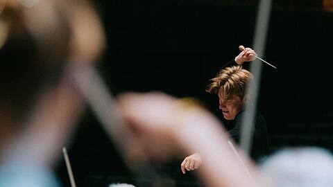 Klaus Mäkelä bei einer Probe mit den den Münchner Philharmonikern.