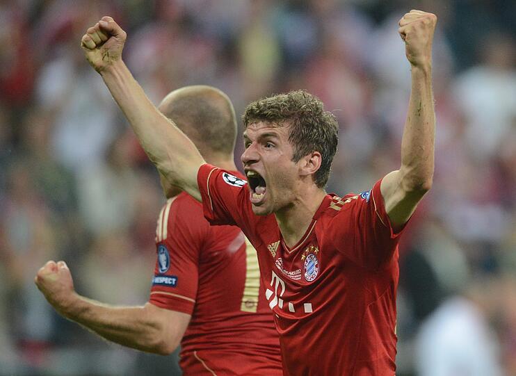 Jubel zum 1:0 für den FC Bayern. Nur noch knappe zehn Minuten bis zum historischen Triumph.