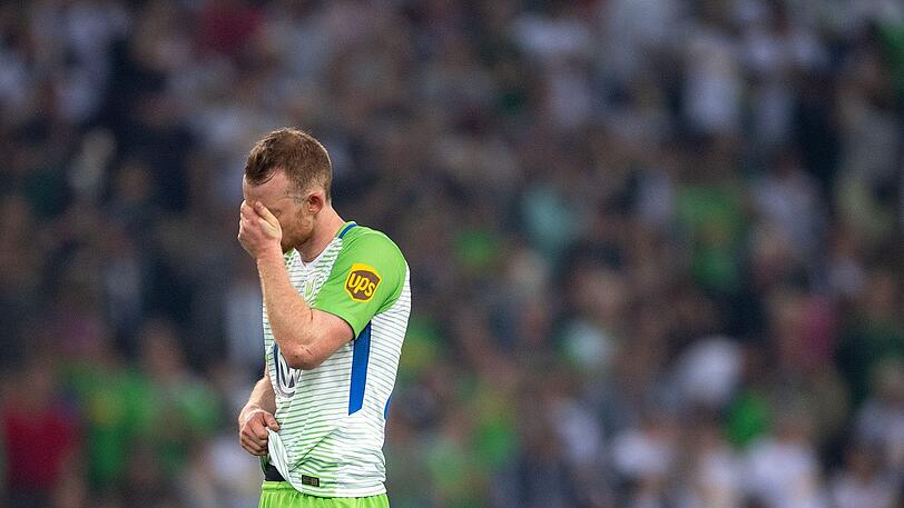 Der Vfl Wolfsburg kassiert eine bittere Niederlage gegen Borussia Mönchengladbach.