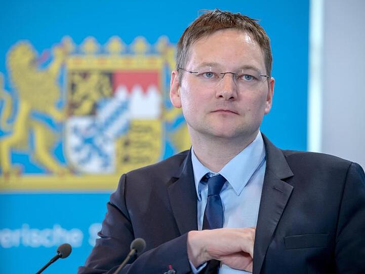 Hans Reichhart (CSU), Staatsministerin für Wohnen, Bau und Verkehr. Foto: Peter Kneffel/Archivbild