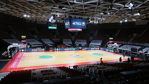 Im Finale gegen Alba Berlin bleiben die Ränge im Audi Dome nicht leer – 1.300 Zuschauer sind erlaubt.