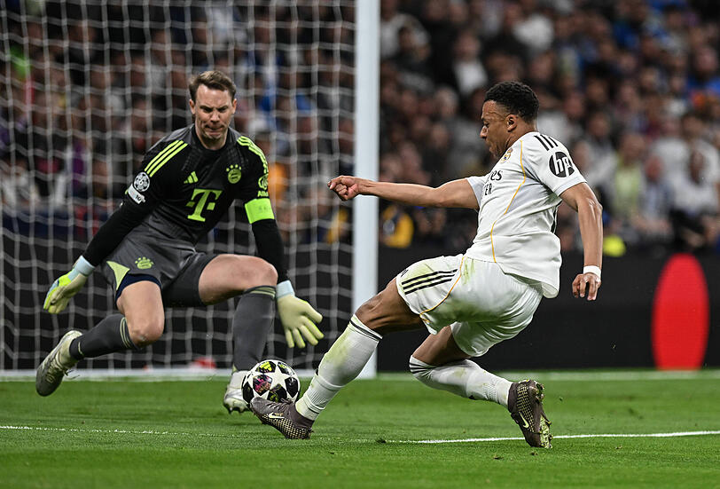 Wie in besten Zeiten: Manuel Neuer zeigte gegen Real Madrid um Starst&uuml;rmer Kylian Mbapp&eacute; eine Weltklasse-Leistung