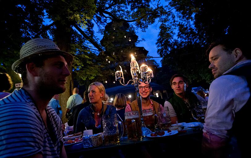 Der Kocherlball 2014 am Chinesischen Turm: So zünftig war's heuer - Die Bilder...