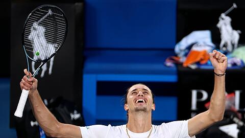 Trifft zu einer guten Uhrzeit für deutsche Tennisfans auf Carlos Alcaraz: Alexander Zverev.