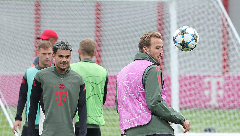 Gutes Zusammenspiel: Díaz und Harry Kane (r.) im Training am Montag. Gutes Zusammenspiel: Díaz und Harry Kane (r.) im Training am Montag.