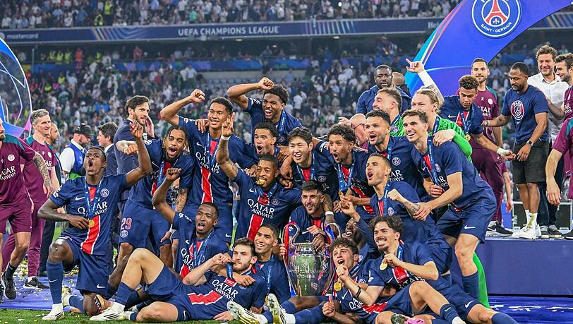 Paris feiert in Fröttmaning: Szene vom Finalabend 2025 in der Arena. Paris feiert in Fröttmaning: Szene vom Finalabend 2025 in der Arena.