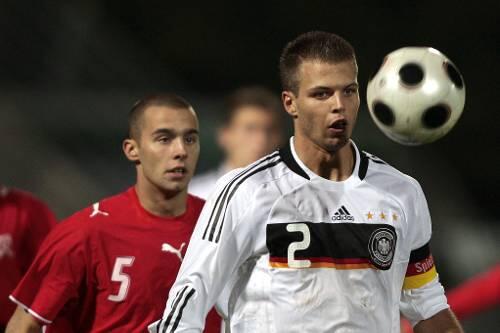 &bdquo;Bei anderen Vereinen genieße ich eine höhere Wertschätzung&ldquo;: Bremens Supertalent und U19-Europameister Dennis Diekmeier forciert seinen Wechsel nach Nürnberg.