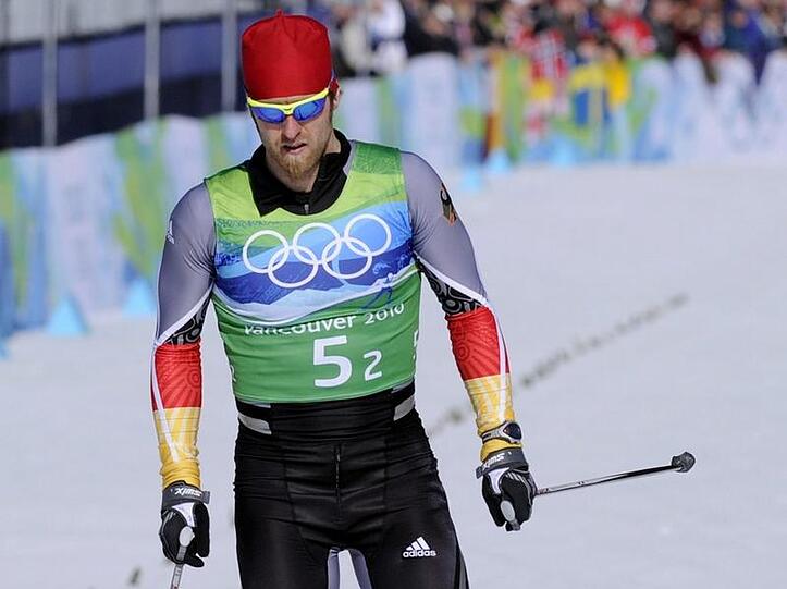 Axel Teichmann kommt im Halbfinallauf ins Ziel.
