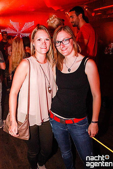 Auch im Gecko Club wurde ausgelassen ins Wochenende gefeiert. Foto: Tom Kiwi
