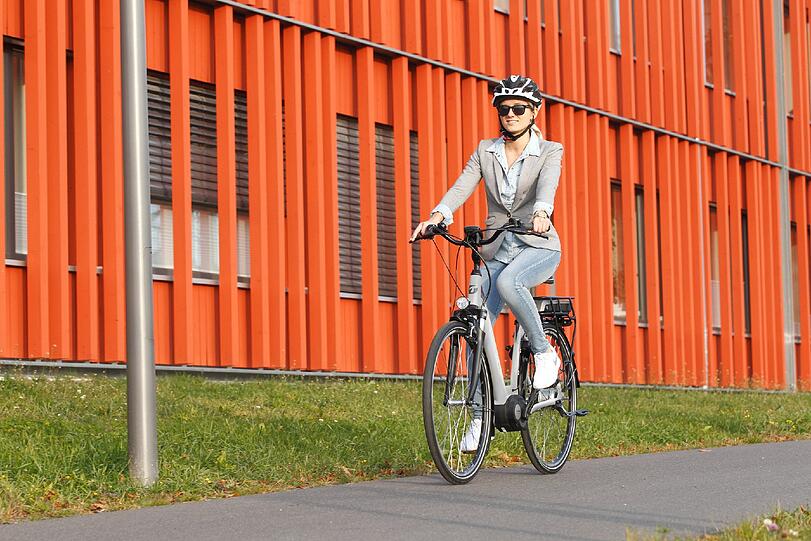 Das neue Trenoli-Modell namens Urbano SLX ist als City- und Trekking-Bike mit der langlebigen Shimano Deore SLX 10-Gang-Kettenschaltung inklusive Freilauf ausgestattet.