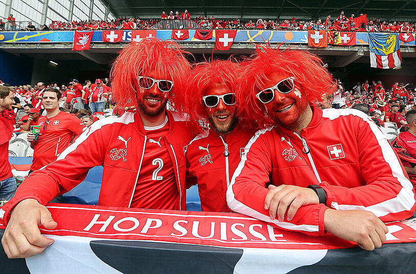 Es gibt nicht nur das hässliche Fan-Gesicht dieser Euro 2016. Sondern auch das schöne und kuriose. Sehen Sie hier die Bilder in unserer Galerie.