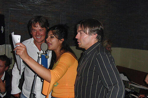 Bruce Reith (r.)mit Indira