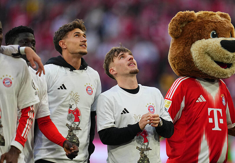 Gegen PSG wieder im Kader: Tom Bischof (l.) und Lennart Karl.