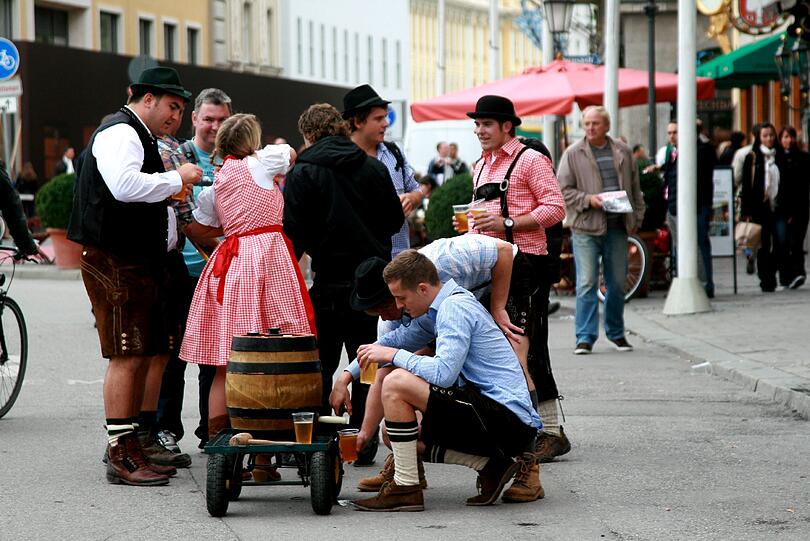 München bereitet sich für die große Feier zur Deutschen Einheit vor. Die Bilder