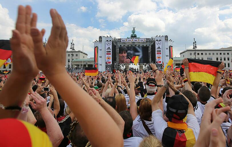 Die Weltmeister feiern am Brandenburger Tor. Die Bilder von der Fanmeile.