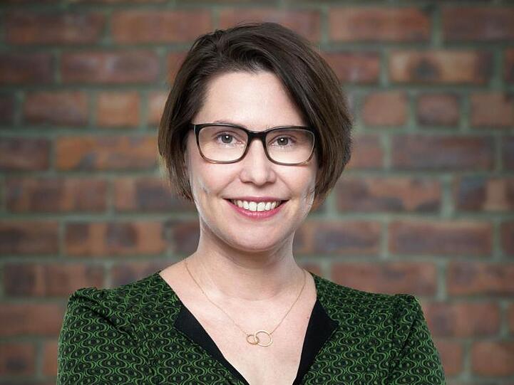 Julia Wöllenstein ist Lehrerin und Autorin des Buches "Von Kartoffeln und Kanaken".