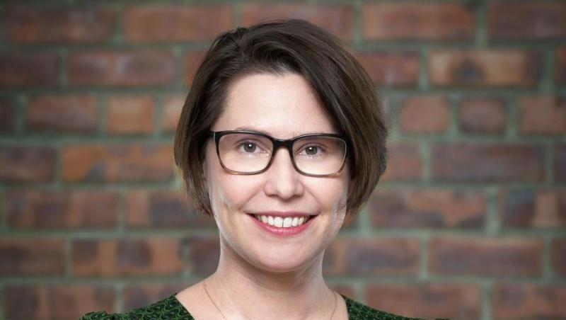 Julia Wöllenstein ist Lehrerin und Autorin des Buches "Von Kartoffeln und Kanaken". Julia Wöllenstein ist Lehrerin und Autorin des Buches "Von Kartoffeln und Kanaken".