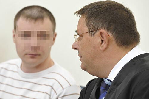 Dennis B. vor Gericht: Er muss zwölf Jahre hinter Gitter