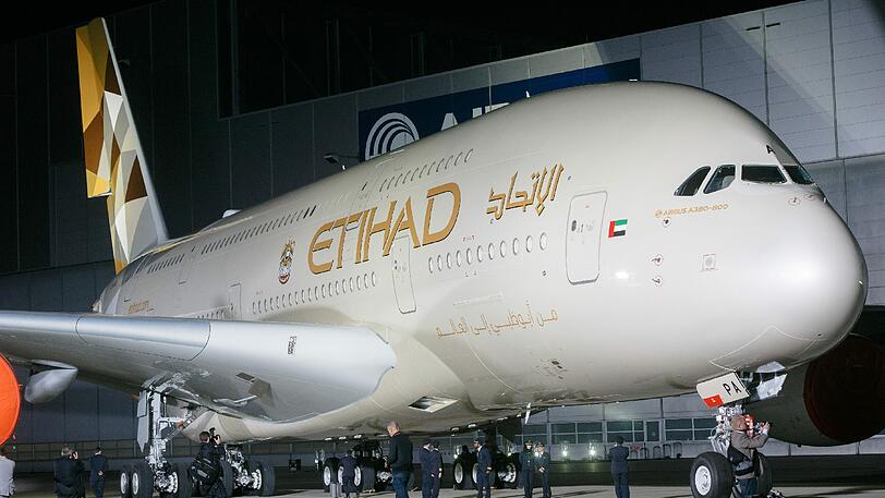 Die aus den Vereinigten Arabischen Emiraten stammenden Fluggesellschaften belegen die Plätze 7 und 8: Etihad Airways