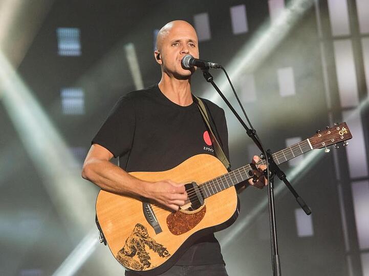 Der belgische Songwriter Milow beim Public Viewing zum ESC 2019 in hamburg.