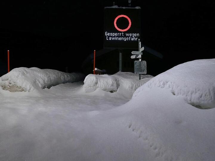 Wegen Lawinengefahr ist der Riedbergpass gesperrt.