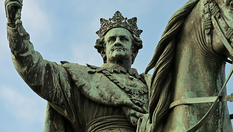 Das Reiterdenkmal von König Ludwig I. am Odeonsplatz in München. Es zeigt ihn auf einem Pferd. Vor 200 Jahren (1825) hat der Wittelsbacher den Thron in Bayern bestiegen. Das Reiterdenkmal von König Ludwig I. am Odeonsplatz in München. Es zeigt ihn auf einem Pferd. Vor 200 Jahren (1825) hat der Wittelsbacher den Thron in Bayern bestiegen.