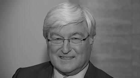 Bernhard T&ouml;ppers, ZDF-Rechtsexperte und Moderator von "Wie w&uuml;rden Sie entscheiden?", ist im Alter von 81 Jahren gestorben.