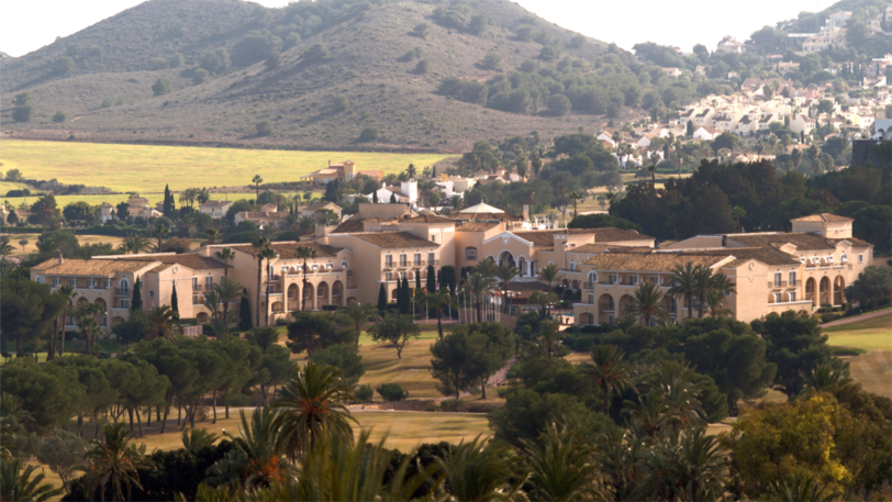 Edle Unterkunft in malerischer Kulisse: Das Hotel Principe Felipe im La Manga Club.
