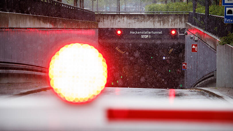 Der Heckenstallertunnel war in östlicher Fahrtrichtung über mehrere Stunden hinweg komplett gesperrt. (Archivbild)