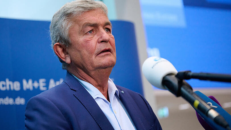 Bertram Brossardt, Hauptgeschäftsführer der Vereinigung der Bayerischen Wirtschaft (vbw). Bertram Brossardt, Hauptgeschäftsführer der Vereinigung der Bayerischen Wirtschaft (vbw).