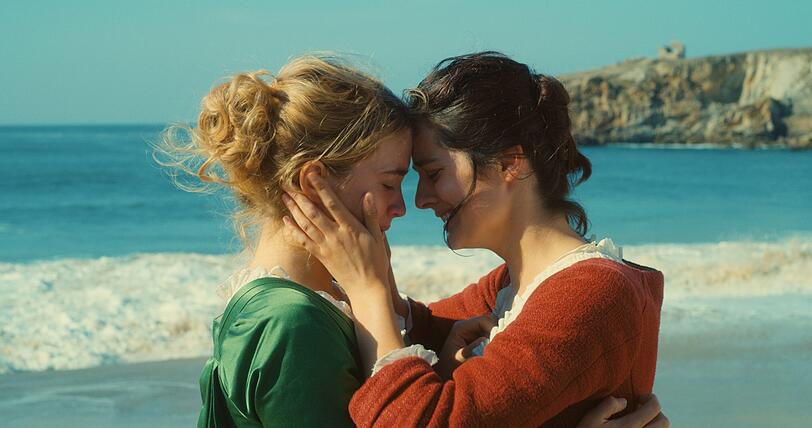 Leidenschaftliche Liebe: Adele Haenel (links) und Noémie Merlant in &bdquo;Portrait de la jeune fille en feu&ldquo; von Céline Sciamma.