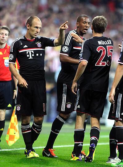 Der zweifache Torschütze Arjen Robben schlug nach dem Spiel Alarm, übte Kritik am Spiel der Bayern. Sehen Sie hier die Bilder von Robbens Auftritt gegen den FC Zürich.