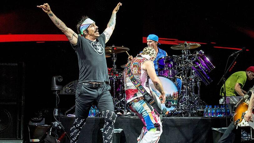 Die Red Hot Chili Peppers bei einem Auftritt in den USA.