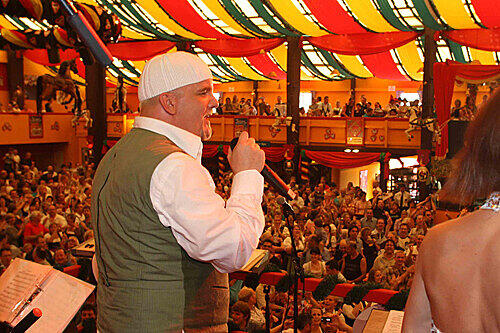 DJ Ötzi in Partystimmung