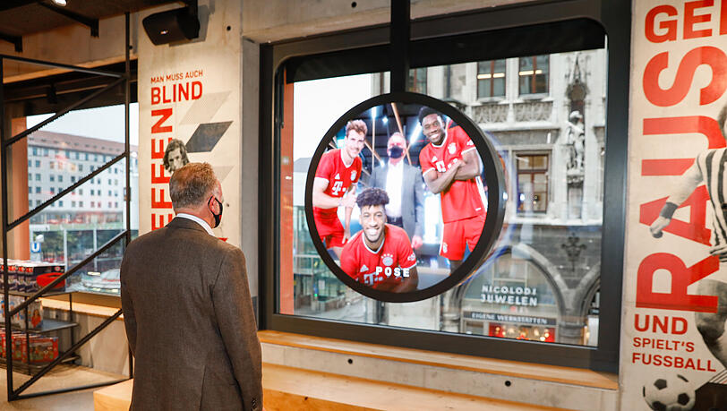 Vorstands-Boss Karl-Heinz Rummenigge in der neuen "FC Bayern World".