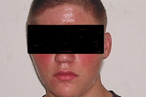 Nach Angaben der Straubinger Polizei kann der 20-Jährige unter Alkoholeinfluss unberechenbar reagieren.