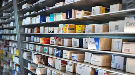 Bestimmte verschreibungspflichtige Pr&auml;parate sollen Apotheken ohne Rezept verkaufen k&ouml;nnen. (Archivbild)